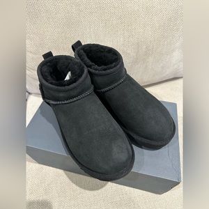 UGG Ultra Mini Classic Boot (Women)